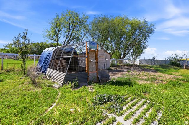2840 W COUNTRY CLASSIC DR, Bluffdale, UT 84065