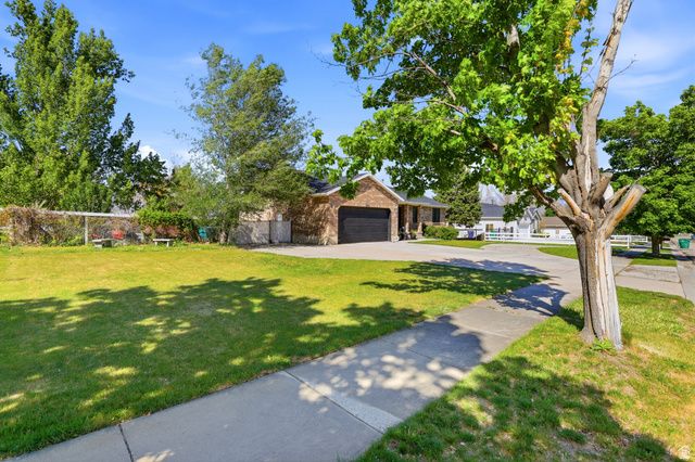 2840 W COUNTRY CLASSIC DR, Bluffdale, UT 84065