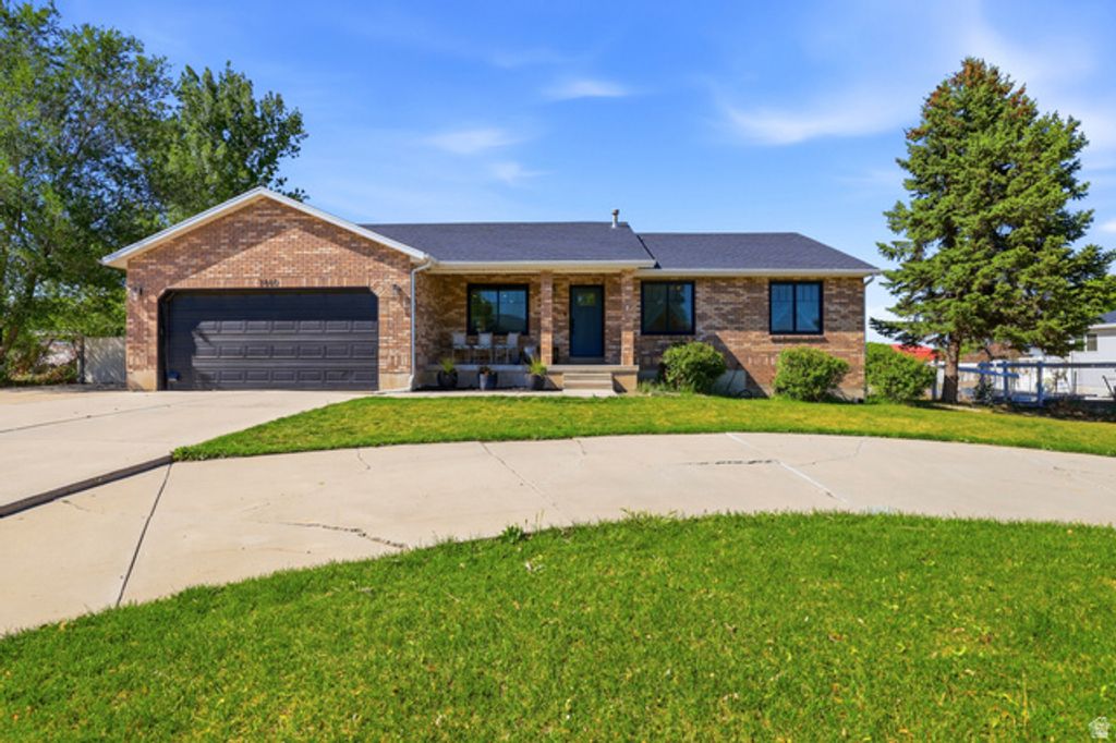 2840 W COUNTRY CLASSIC DR, Bluffdale, UT 84065