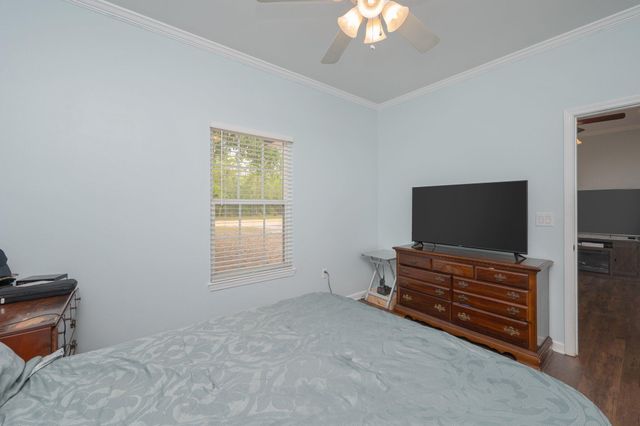 226 E Cypress Avenue, Defuniak Springs, FL 32433