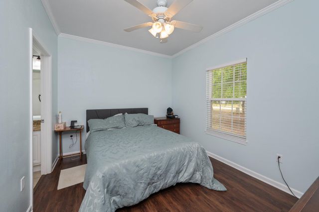 226 E Cypress Avenue, Defuniak Springs, FL 32433