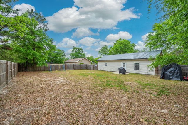 226 E Cypress Avenue, Defuniak Springs, FL 32433