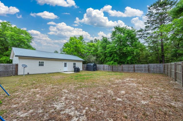 226 E Cypress Avenue, Defuniak Springs, FL 32433