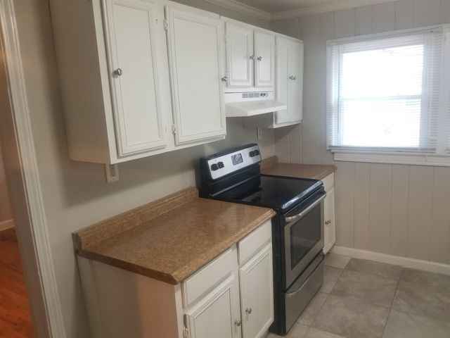 2125 SE Burroughs Avenue, Atlanta, GA 30315