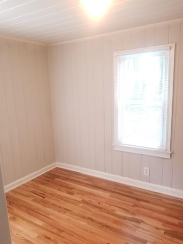 2125 SE Burroughs Avenue, Atlanta, GA 30315