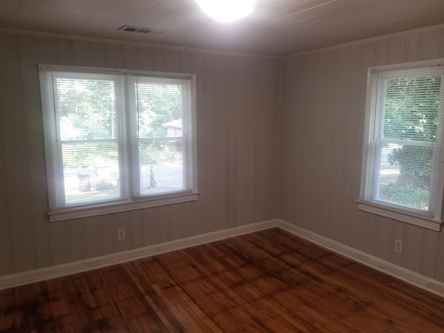 2125 SE Burroughs Avenue, Atlanta, GA 30315