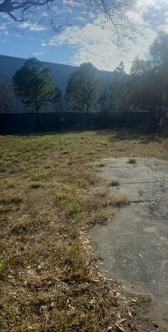 LINCOLN COURT, Auburndale, FL 33823