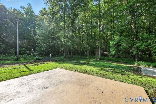 24611 Williamson Rd, Dinwiddie, VA 23841