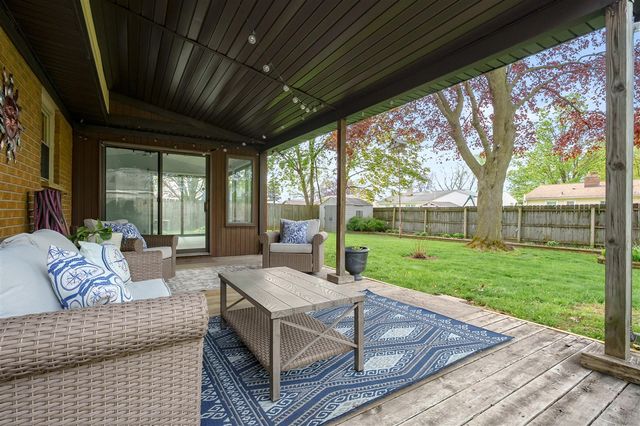 1816 Bloomfield Avenue, Kalamazoo, MI 49001