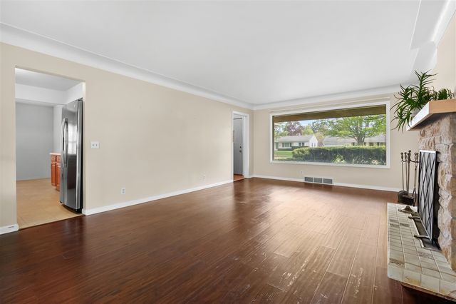 1816 Bloomfield Avenue, Kalamazoo, MI 49001