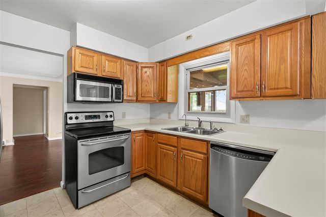 1816 Bloomfield Avenue, Kalamazoo, MI 49001