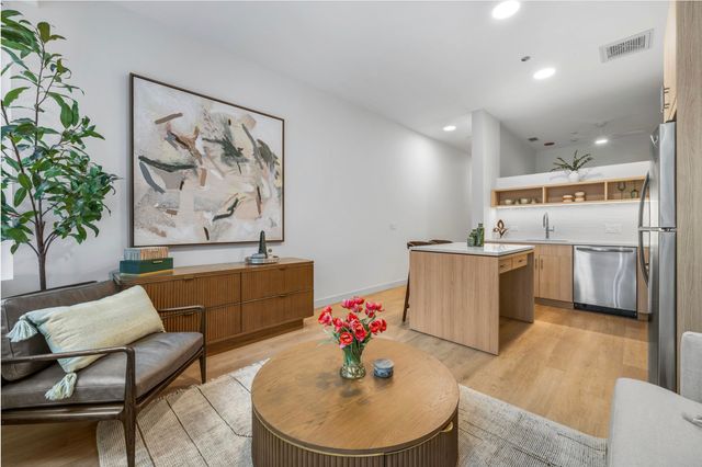 111 W Illinois Street 1013, Chicago, IL 60654