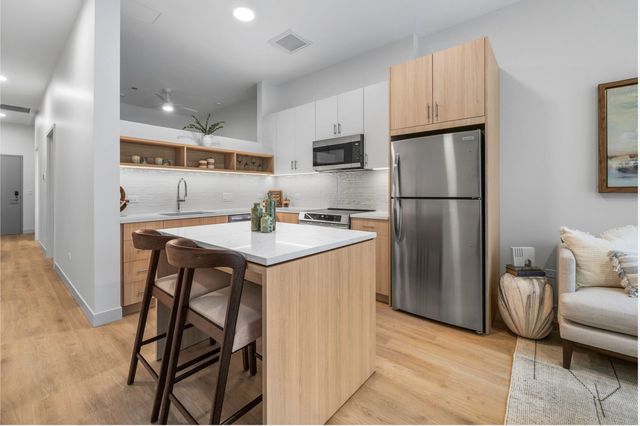 111 W Illinois Street 1013, Chicago, IL 60654