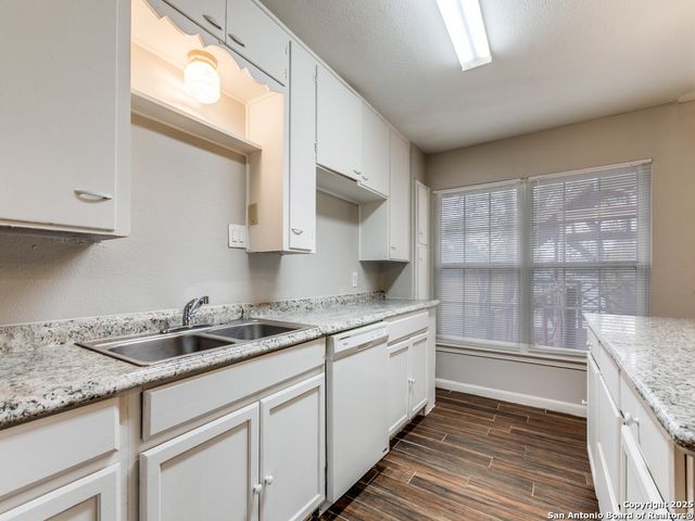 130 Lemur, San Antonio, TX 78213