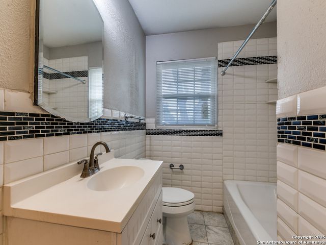 130 Lemur, San Antonio, TX 78213