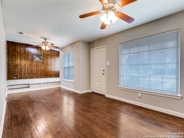 130 Lemur, San Antonio, TX 78213