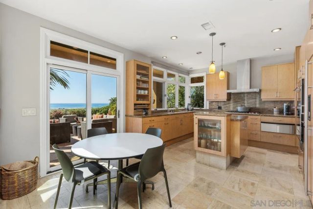 849 N Rios Ave, Solana Beach, CA 92075