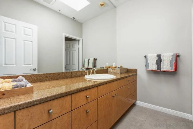 849 N Rios Ave, Solana Beach, CA 92075