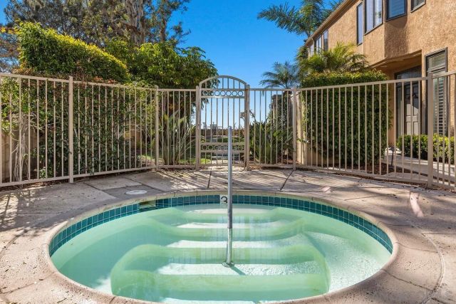 849 N Rios Ave, Solana Beach, CA 92075