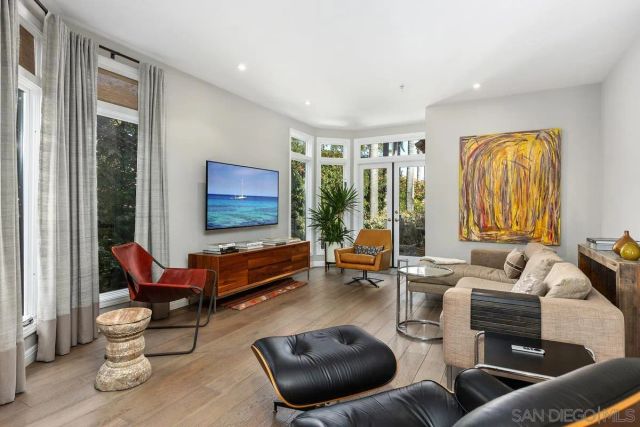 849 N Rios Ave, Solana Beach, CA 92075