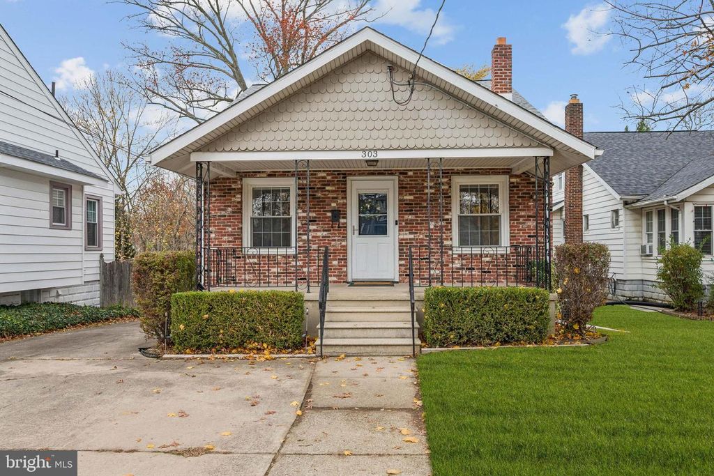 303 HIGHLAND AVE, Haddon Heights, NJ 08035