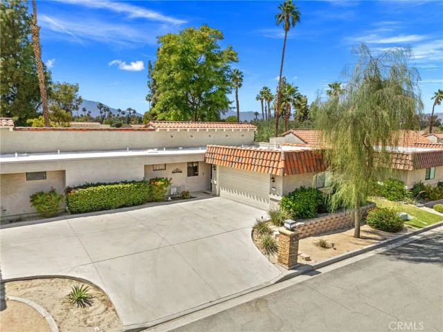 40963 Interlachen Lane, Palm Desert, CA 92211