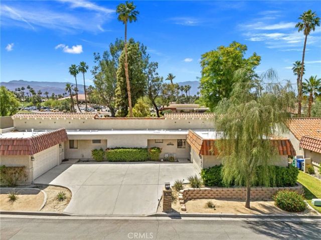 40963 Interlachen Lane, Palm Desert, CA 92211