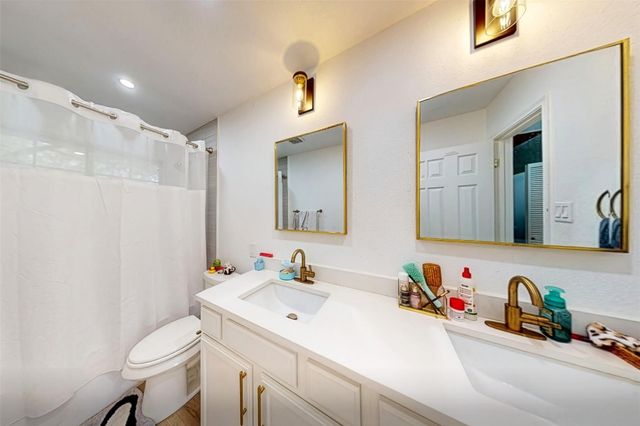 2522 Falcon DR, Round Rock, TX 78681