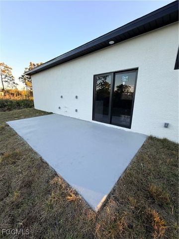 205 E 17th ST, Lehigh Acres, FL 33972