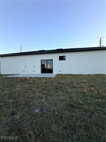 205 E 17th ST, Lehigh Acres, FL 33972