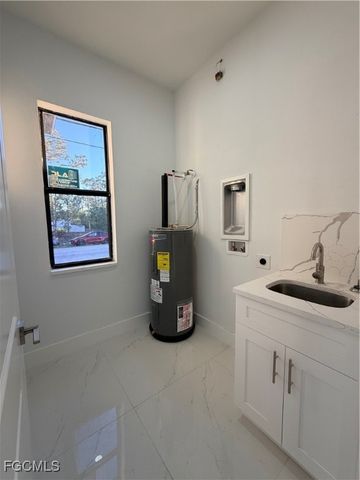 205 E 17th ST, Lehigh Acres, FL 33972