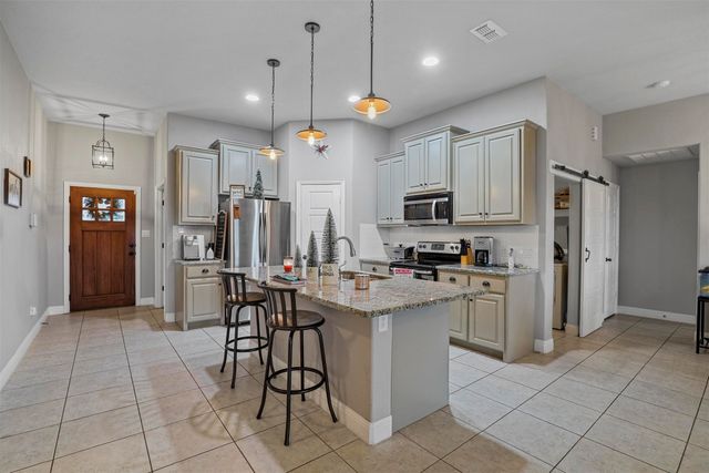 4006 Kensington Drive, Sanger, TX 76266