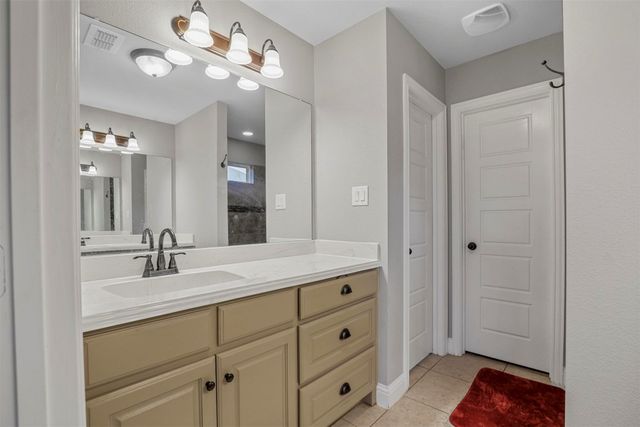 4006 Kensington Drive, Sanger, TX 76266