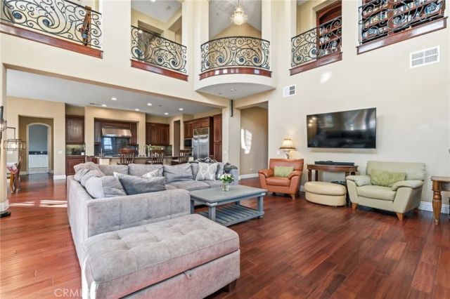 4463 Cardinal Cushing, Claremont, CA 91711