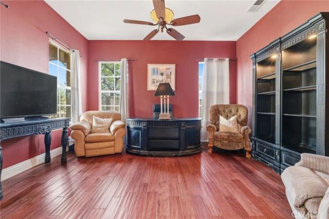 4463 Cardinal Cushing, Claremont, CA 91711