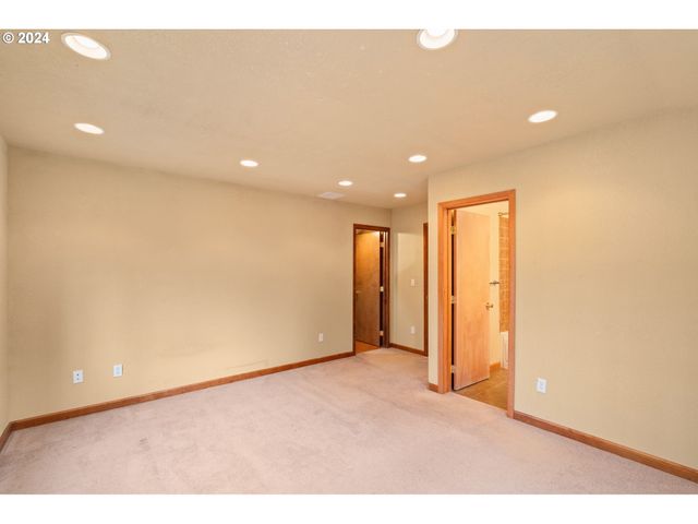 103 LADY BLUE Ln, Kalama, WA 98625