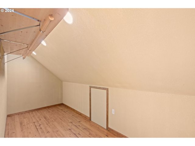 103 LADY BLUE Ln, Kalama, WA 98625