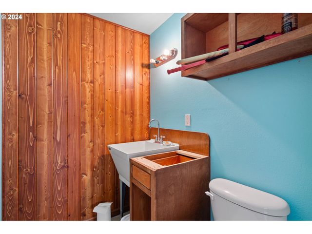 103 LADY BLUE Ln, Kalama, WA 98625