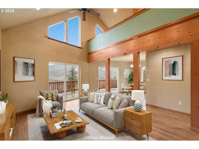 103 LADY BLUE Ln, Kalama, WA 98625