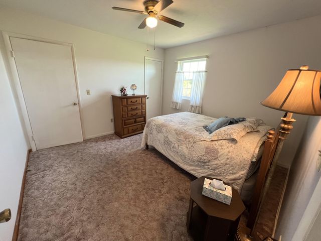 910 Damron Creek Road, Russell Springs, KY 42642