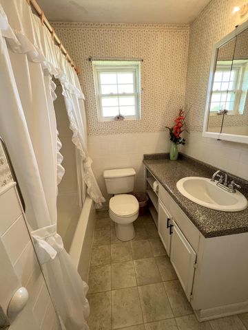 910 Damron Creek Road, Russell Springs, KY 42642