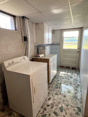 910 Damron Creek Road, Russell Springs, KY 42642