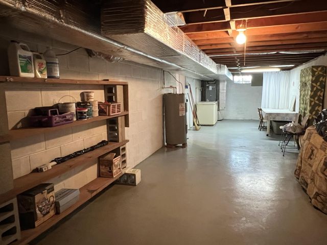 910 Damron Creek Road, Russell Springs, KY 42642