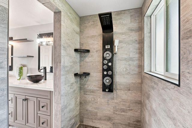 41917 N Sherman Rd, Deer Park, WA 99006