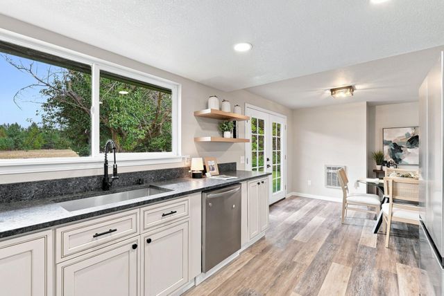 41917 N Sherman Rd, Deer Park, WA 99006
