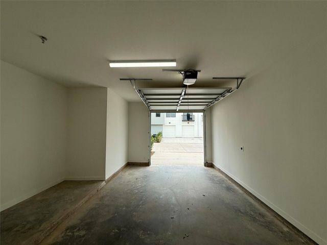 1941 Sawdust Road 522, The Woodlands, TX 77380