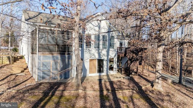 5501 HICKORY TREE LN, Mineral, VA 23117