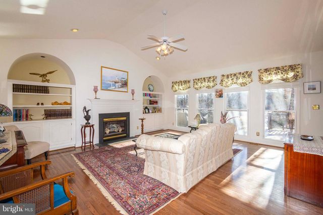 5501 HICKORY TREE LN, Mineral, VA 23117