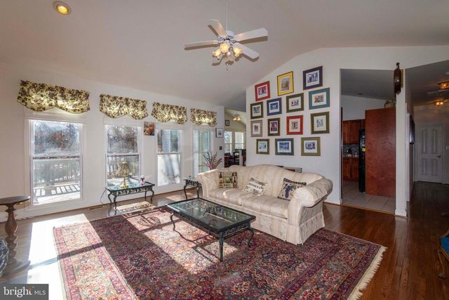 5501 HICKORY TREE LN, Mineral, VA 23117