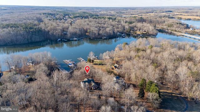 5501 HICKORY TREE LN, Mineral, VA 23117